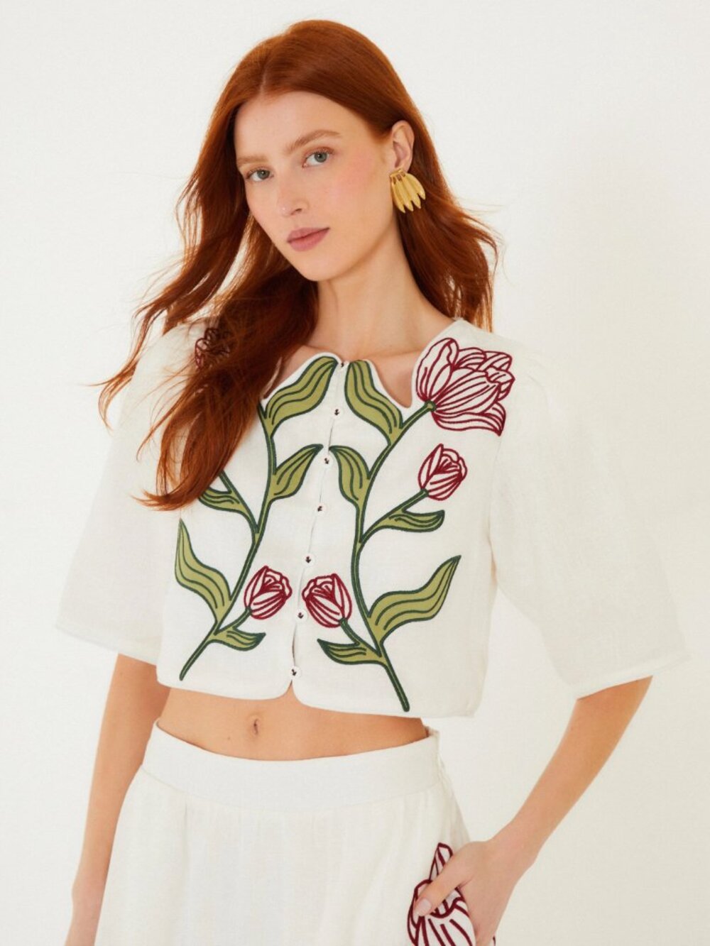 FARM Rio off-white flower embroidered crop top in XS - Picture 4 of 6